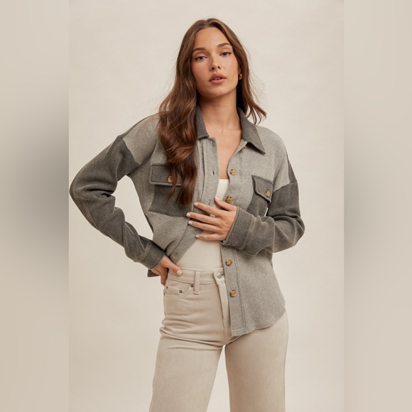 Hem & Thread Gray Button-Up Top - Picture 3 of 5